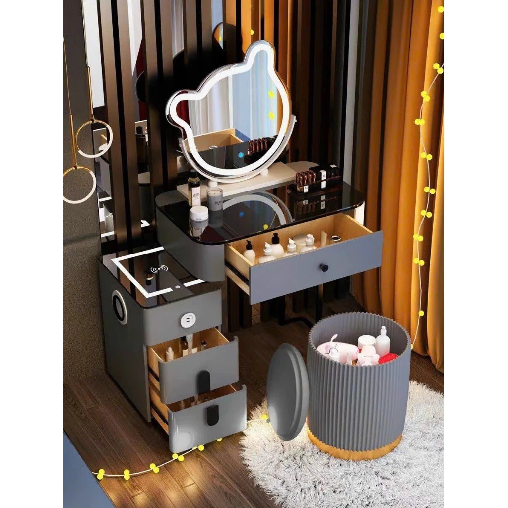 Bàn Trang Điểm Thông Minh Tích Hợp Có Sạc Không Dây - Loa Bluetooth - Gương Đèn Led - Tặng kèm Ghế